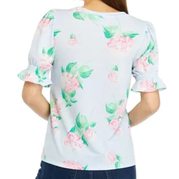 Crown & Ivy Light Blue Pink Flowers Flutter Sleeve Top Size XSmall - Picture 2 of 10